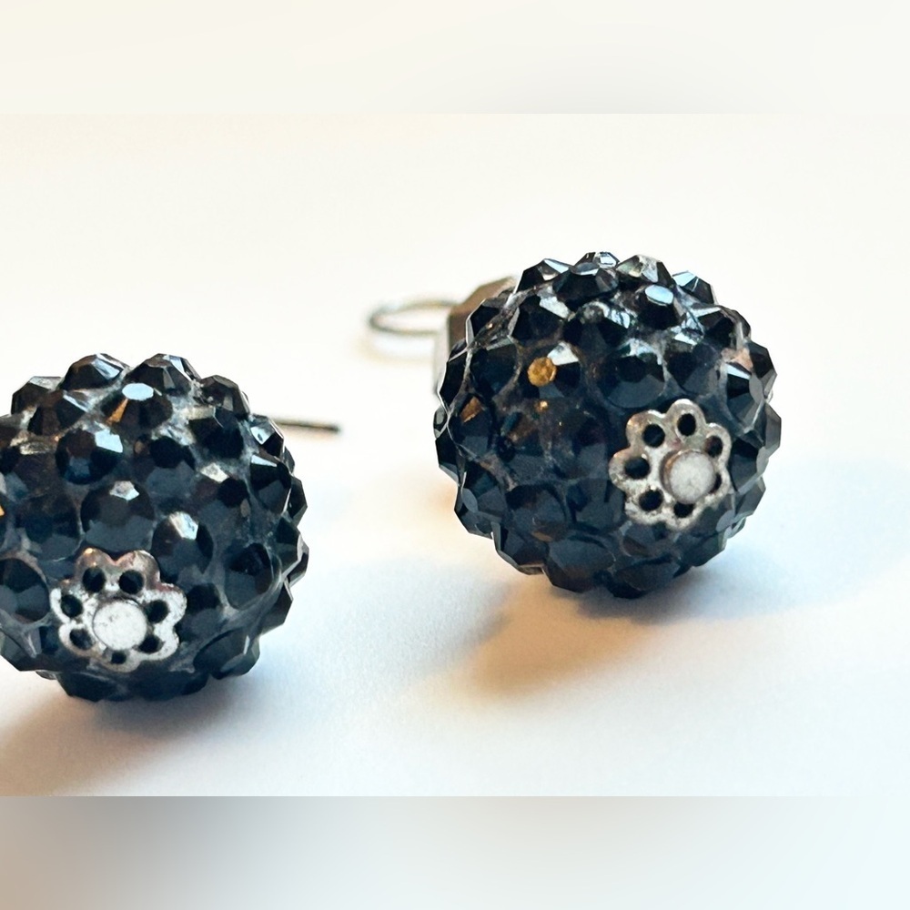 Vintage Black Crystal Dangle Earrings - Picture 7 of 11